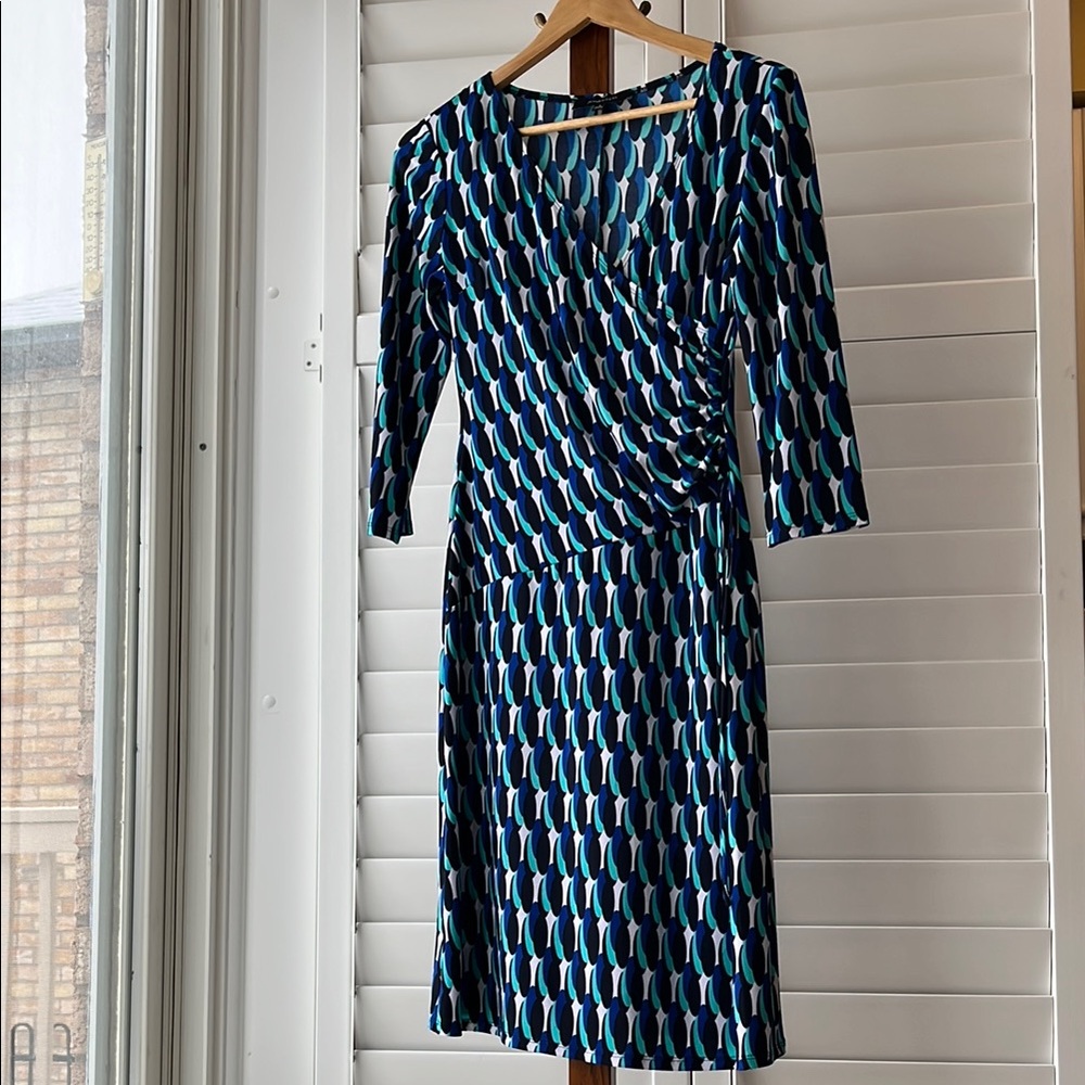 Jones & Co. Geometric Blue and Black Dress (not lined)